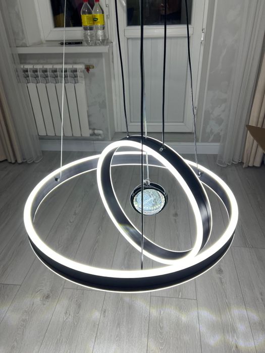 Продается люстра.