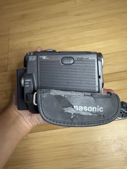 Panasonic 500x digital zoom video camera