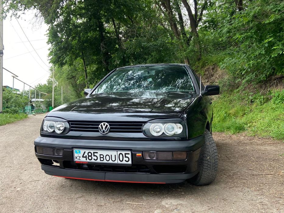 Продам гольф3 1,8