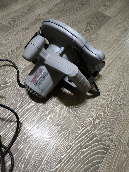 Электроинструмент.Дисковая пила Crown 185 мм.