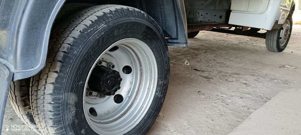 Gazel 4 metrlik Starex mator karopka quyilgan 52 rama 2006 yili