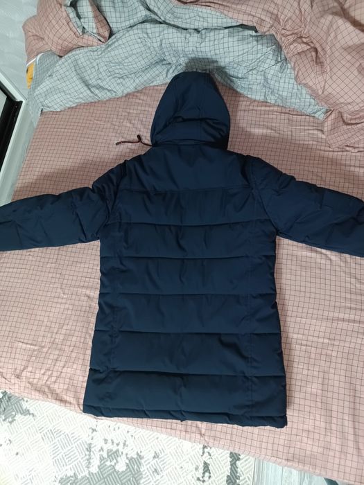 Продам теплую зимнюю куртку