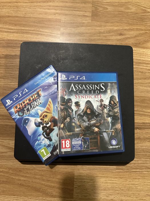 Playstation 4 slim