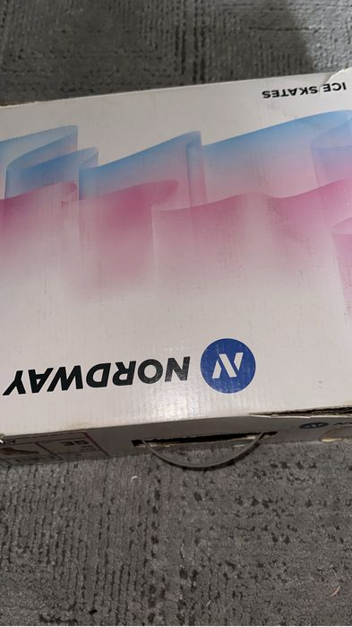 Коньки фигурные 35 размер