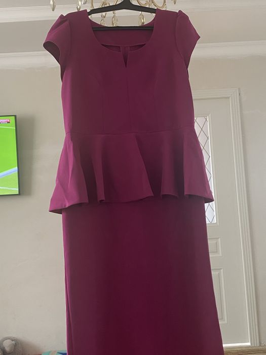 Женская одежда, платья 50-52 р