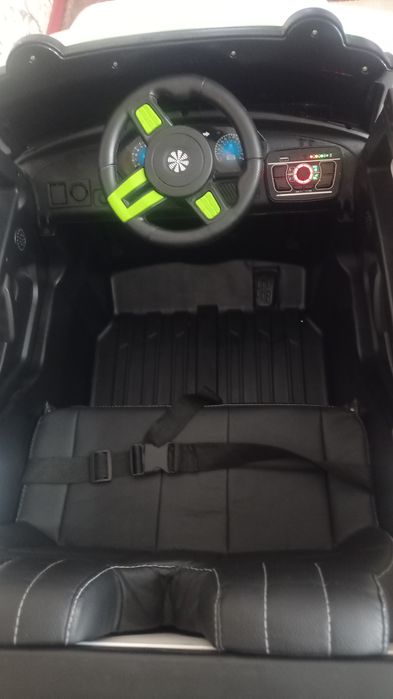 Продаётся детская машина,,Джип,,