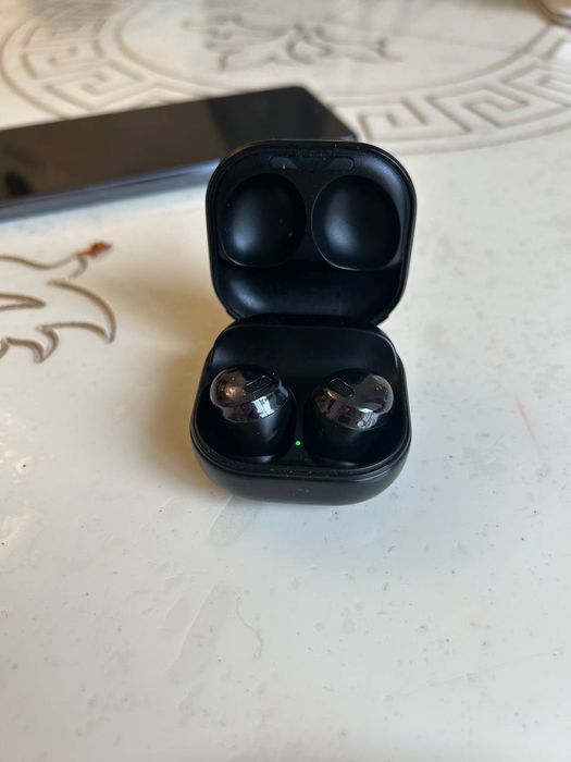 Samsung A73 Galaxy buds pro