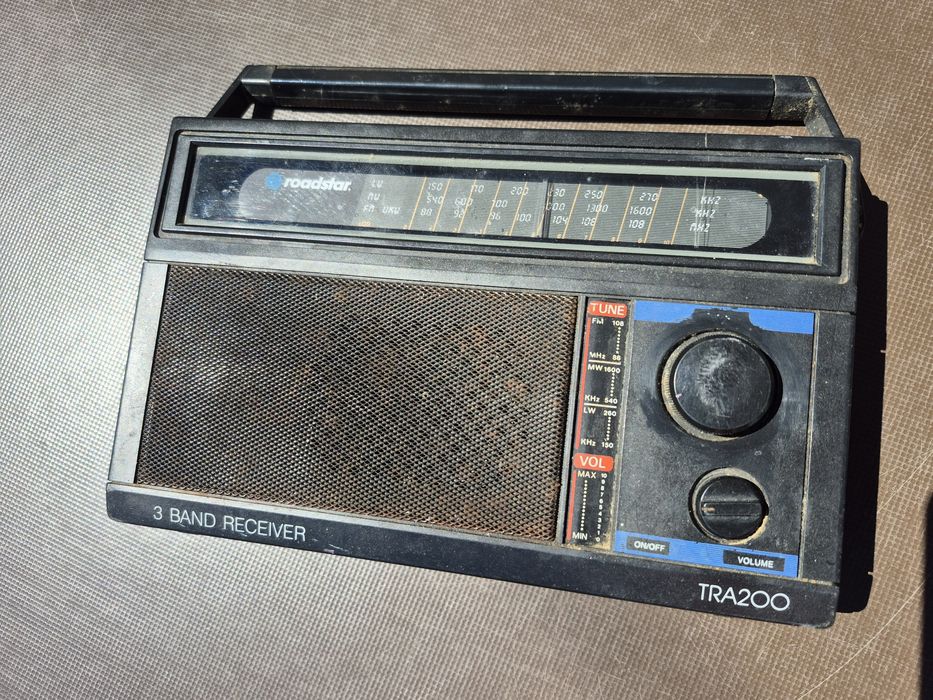 Vând Radio portabil marca Rodstar model TRA200- functional