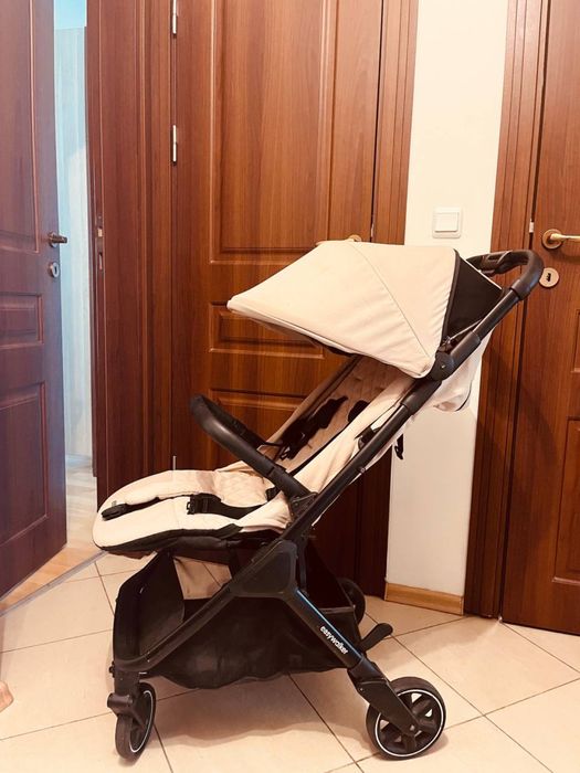 Бебешка количка Easywalker Jackey с кош за новородено - много удобна и компактна