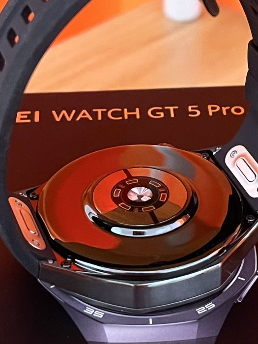 Huawei  Watch  GT  5  Pro