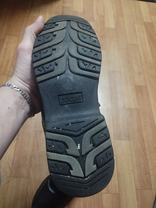 Продам зимние сапоги