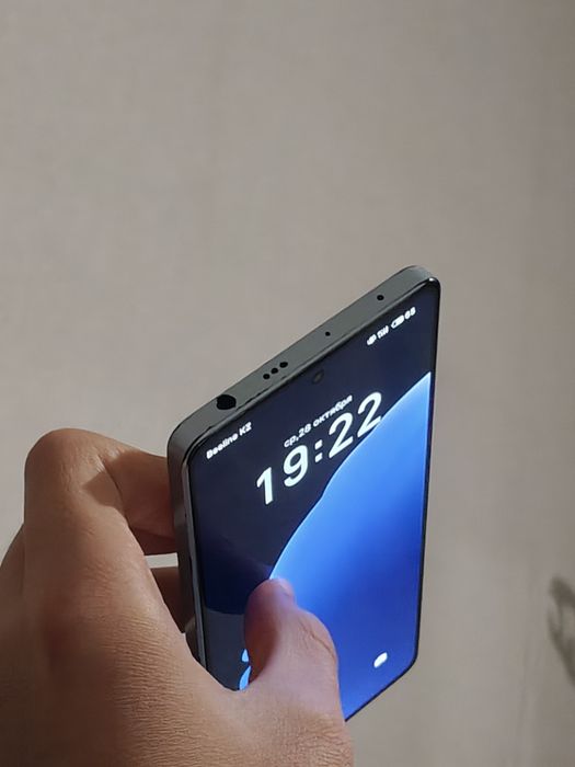 Poco F5 12/256 gb