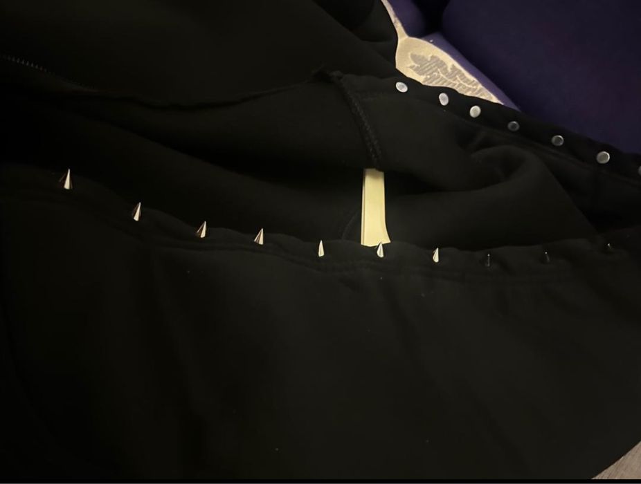 зипка с шипами унисекс