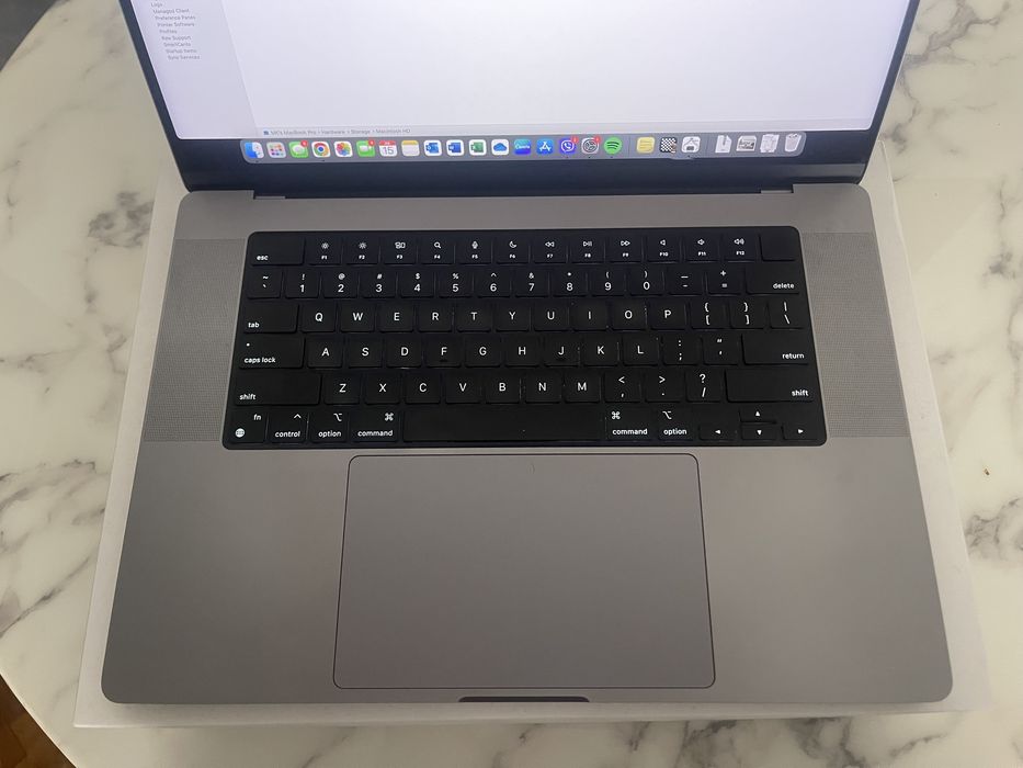 MacBook Pro 16” M1 16GB 512GB SSD
