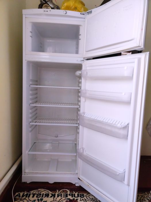 Холодильник сатылады 2 млн