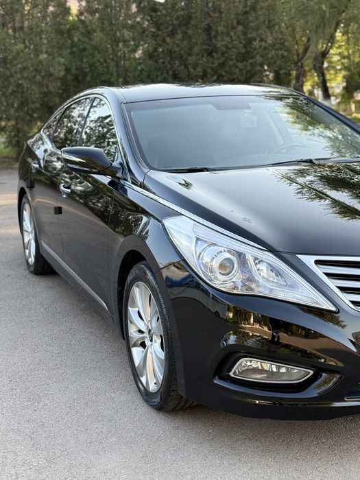 Hyundai Grandeur HG300