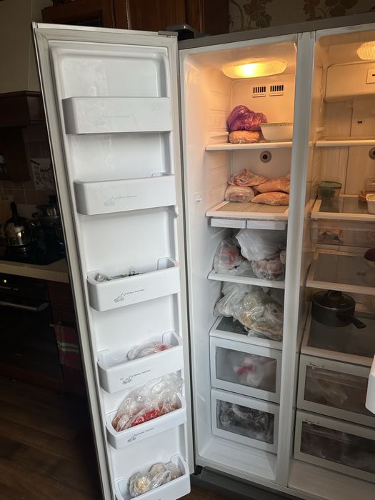 Холодильник Samsung side by side двухдверный  бу