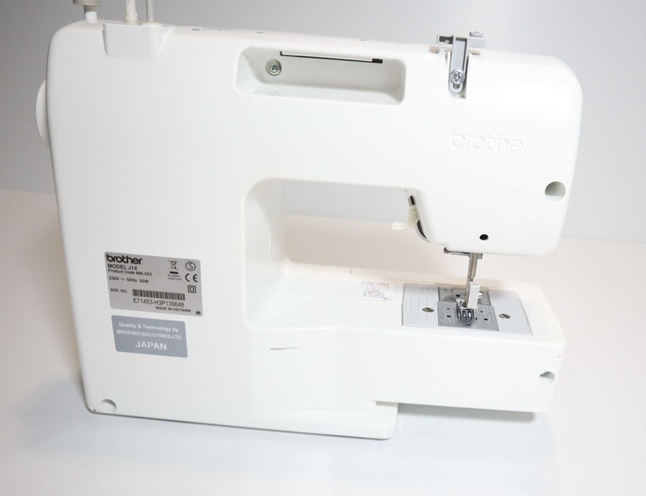 Masina de cusut automata Brother J14