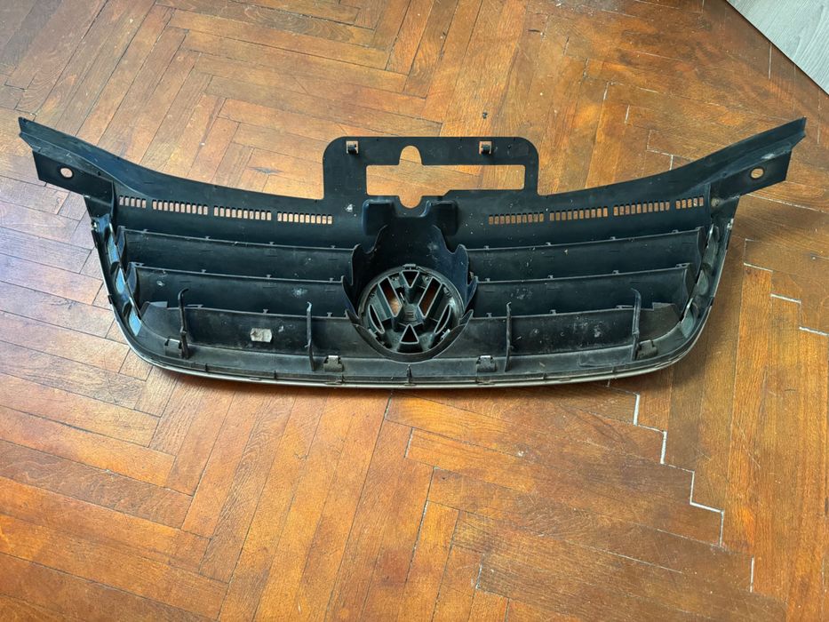 Решетка/маска за VW Touran 2003-2006 г.