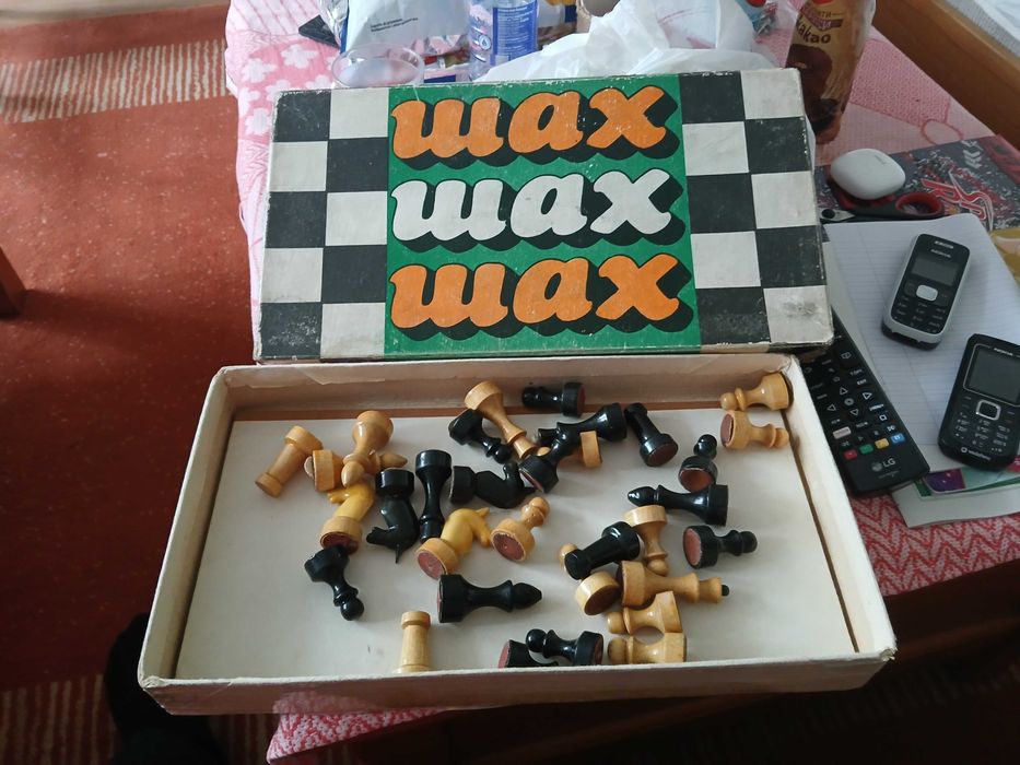 Продавам стар шах