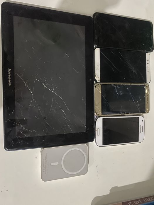 Телефоны не рабочие