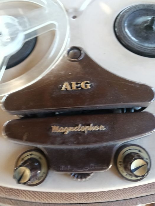 Vând mai multe electronice la grămadă