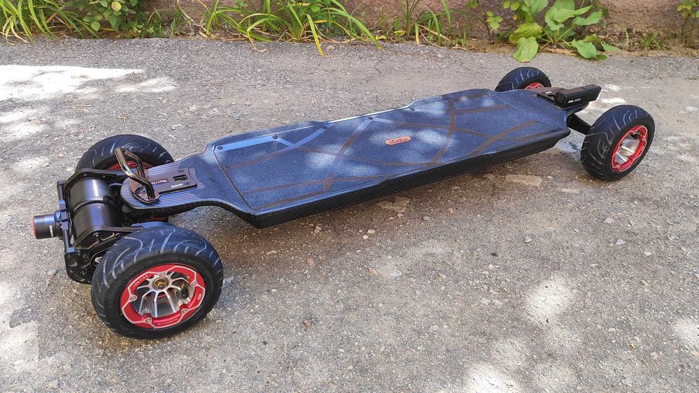 Крутой борд Meepo Hurricane Vaider AT с приводом Geardrive