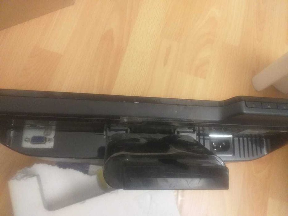 монитор новый, стоял в упаковке с 2020г.