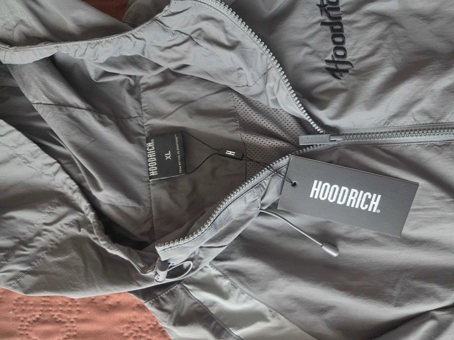 HOODRICH яке,ветровка,чисто нова!
