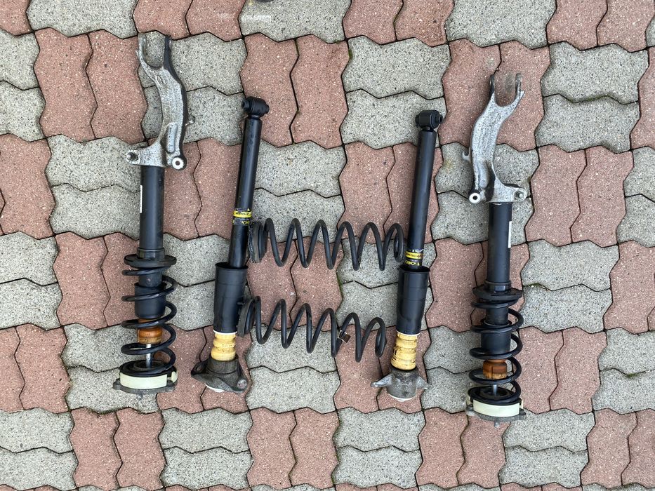 Suspensie completa telescoape+arcuri Audi a4 b9 break 2.0 tdi 2017