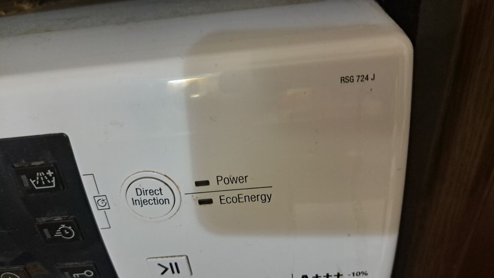 Пералня  Аристон Хотпоинт 7кг А+++ 250 лв