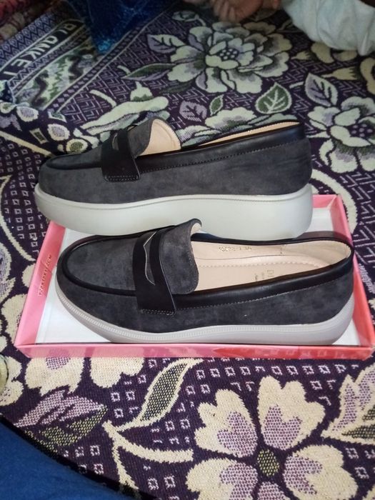 Продам женские обувь