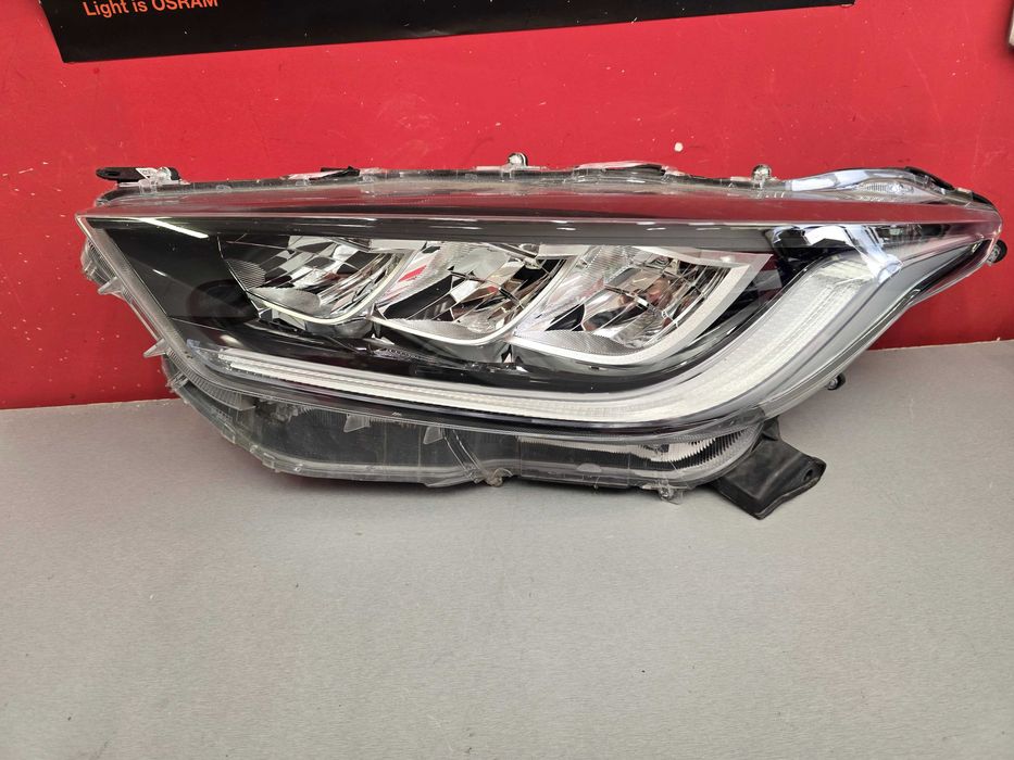 Оригинален фар Тойота Ярис  Toyota Yaris Full Led