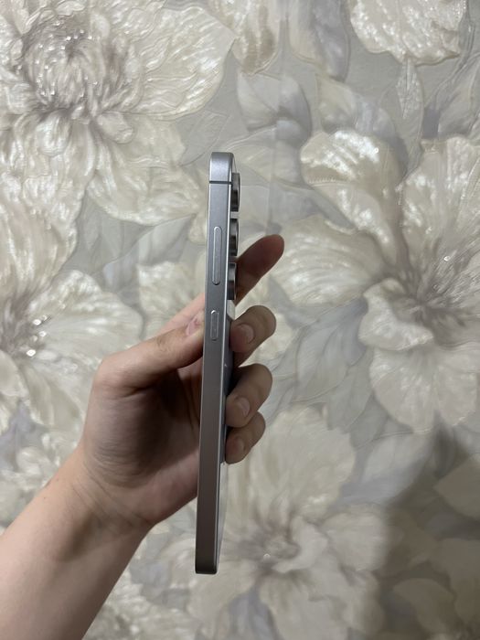 Телефон Samsung Galaxy s 24 fe