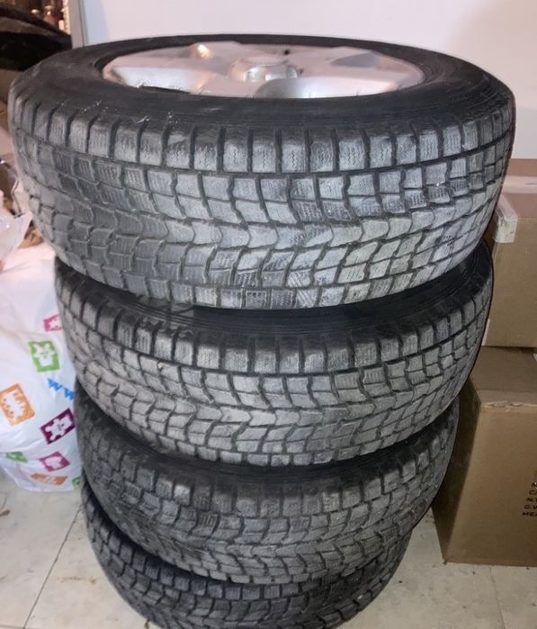 Touareg 4 броя к-т джанти  със зимни гуми DUNLOP GRANDTREK SJ6,  235/65/17.