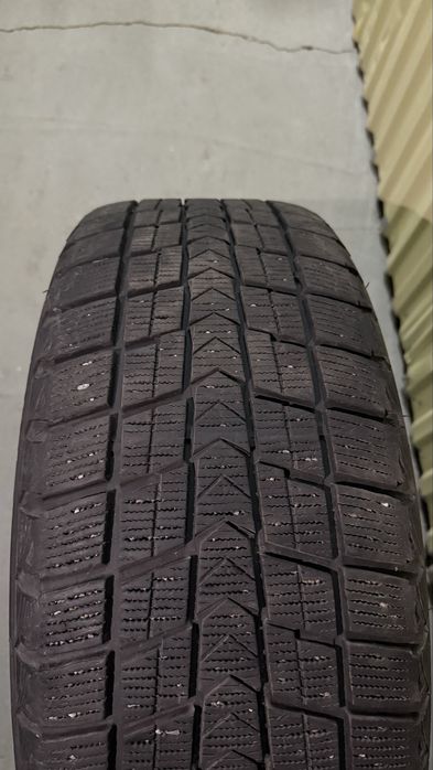 Зимние шины Roadstone