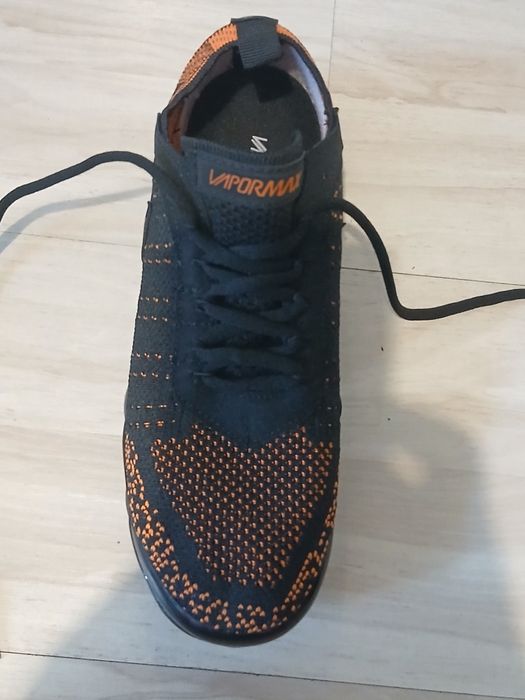 Маратонки NIKE Намаление ШОК Цена