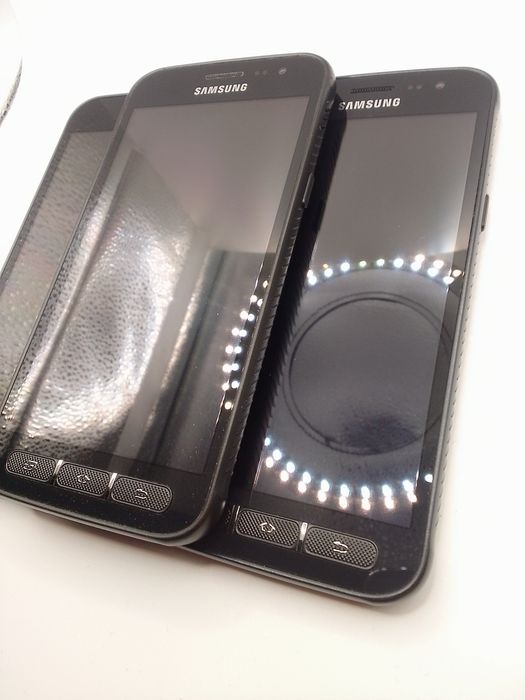 Samsung Galaxy Cover 4 -telefon Nou
