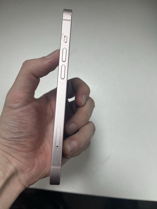 Айфон 13 в хорошем состояний