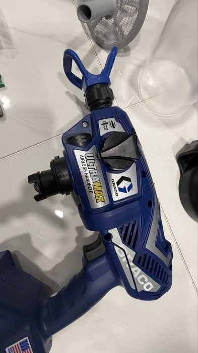 Акумулаторен бояджийски пистолет GRACO ULTRAMAX AIRLESS HH