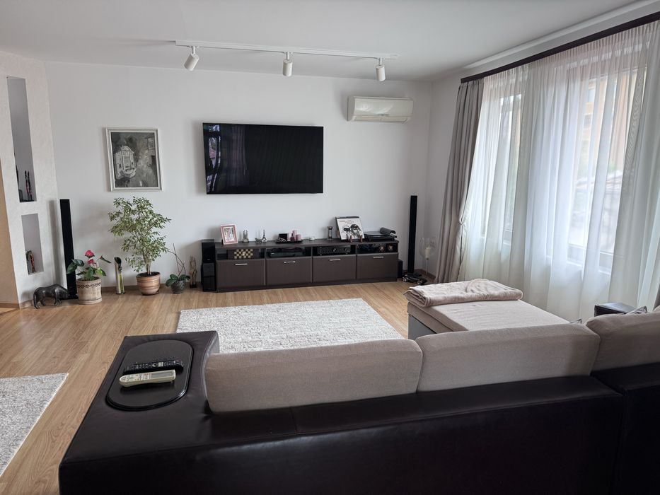 Продава се Тристаен апартамент в Казанлък - 115 кв.м за 1478 €/кв.м - Снимка #3