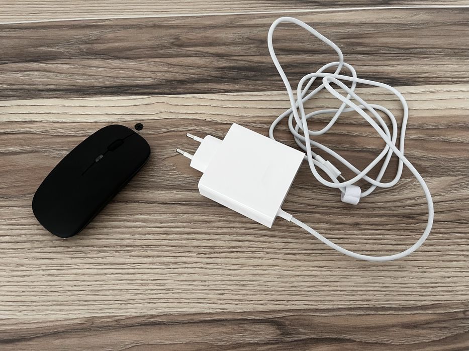 Срочно продаётся Ноутбук Huawei Windows 11 2025