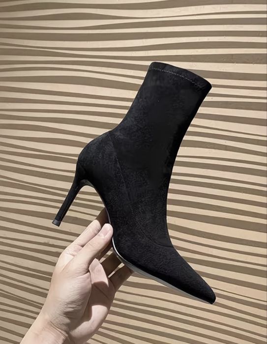 Ботильоны продаются