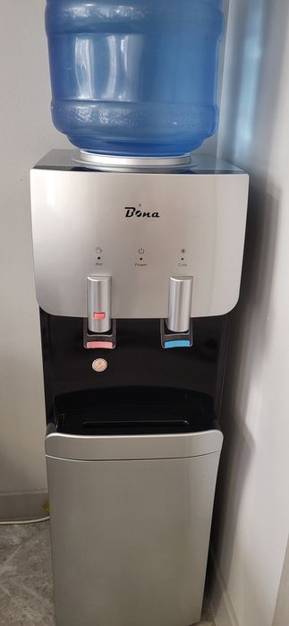 Кулер для воды Bona