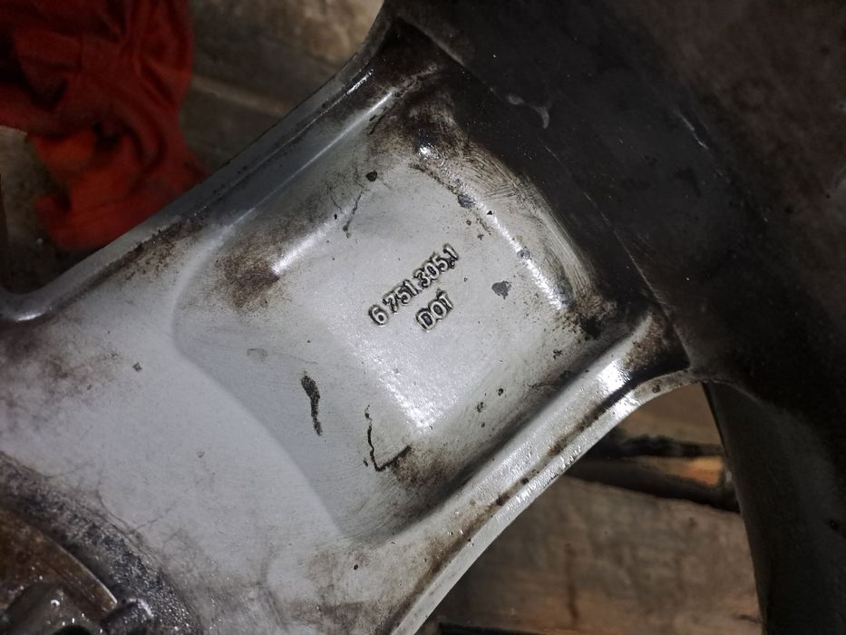 Рендж Ровер титанка литые диски