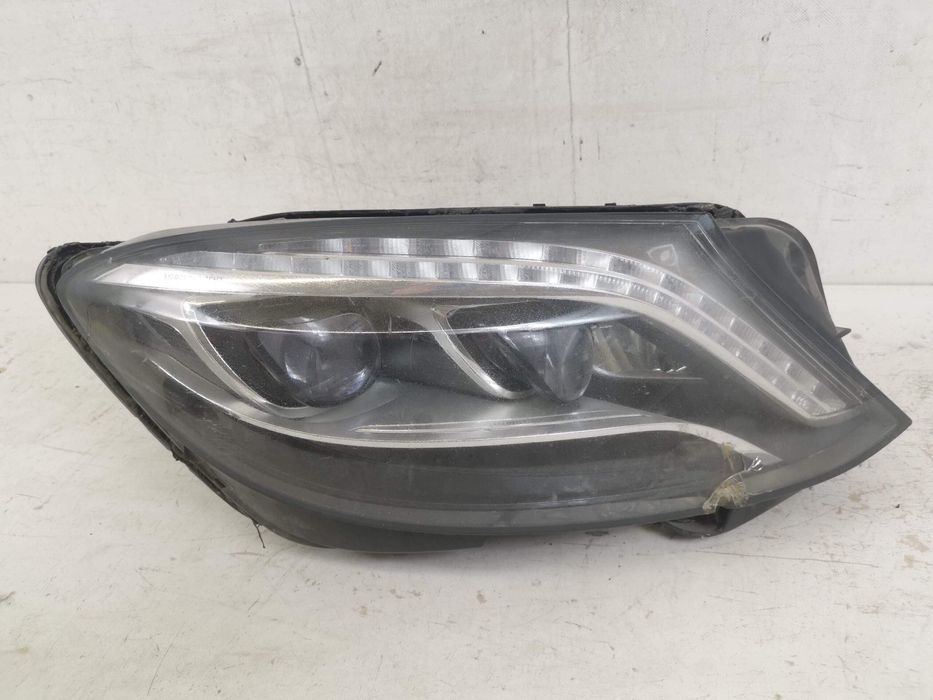 Мерцедес-Бенц S-Class / Mercedes-Benz S-Class W222 Дясна LED фара Инте