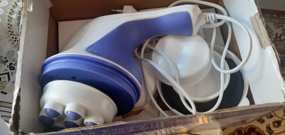 Продам масажер   6 насадками