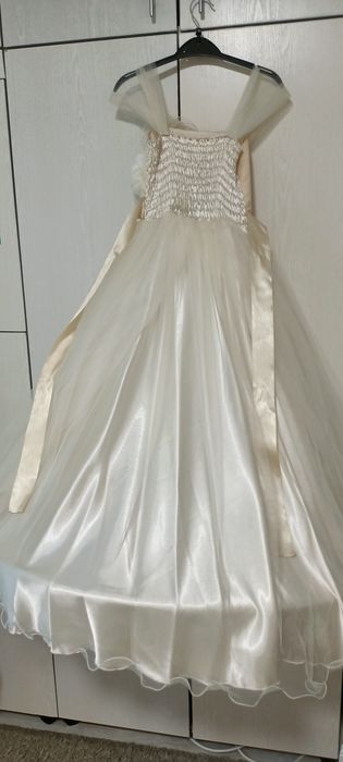 Rochie eleganta fete