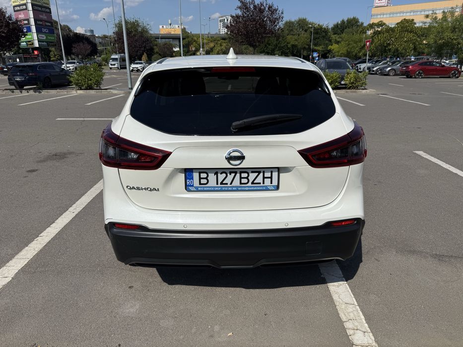 Nissan Qashqai Benzina Automat An 2020, garantie 12 luni, car vertical, istoric service, TVA deductibil