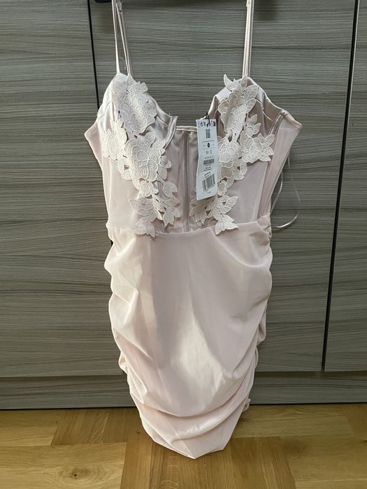 Официални рокли- размери С и М